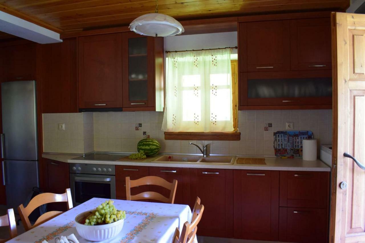 Holiday Home Dionysis Khorevtón Exterior foto